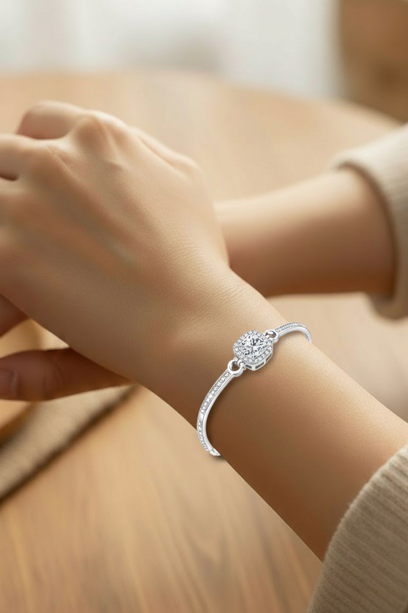 B01-Moissanite Bracelet Sterling Silver