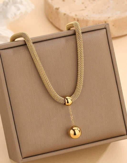 Double Ball Mesh Necklace